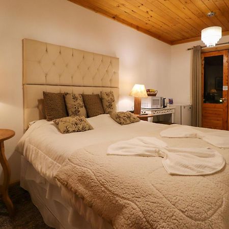 Pousada Campos Do Jordao Suites Extérieur photo